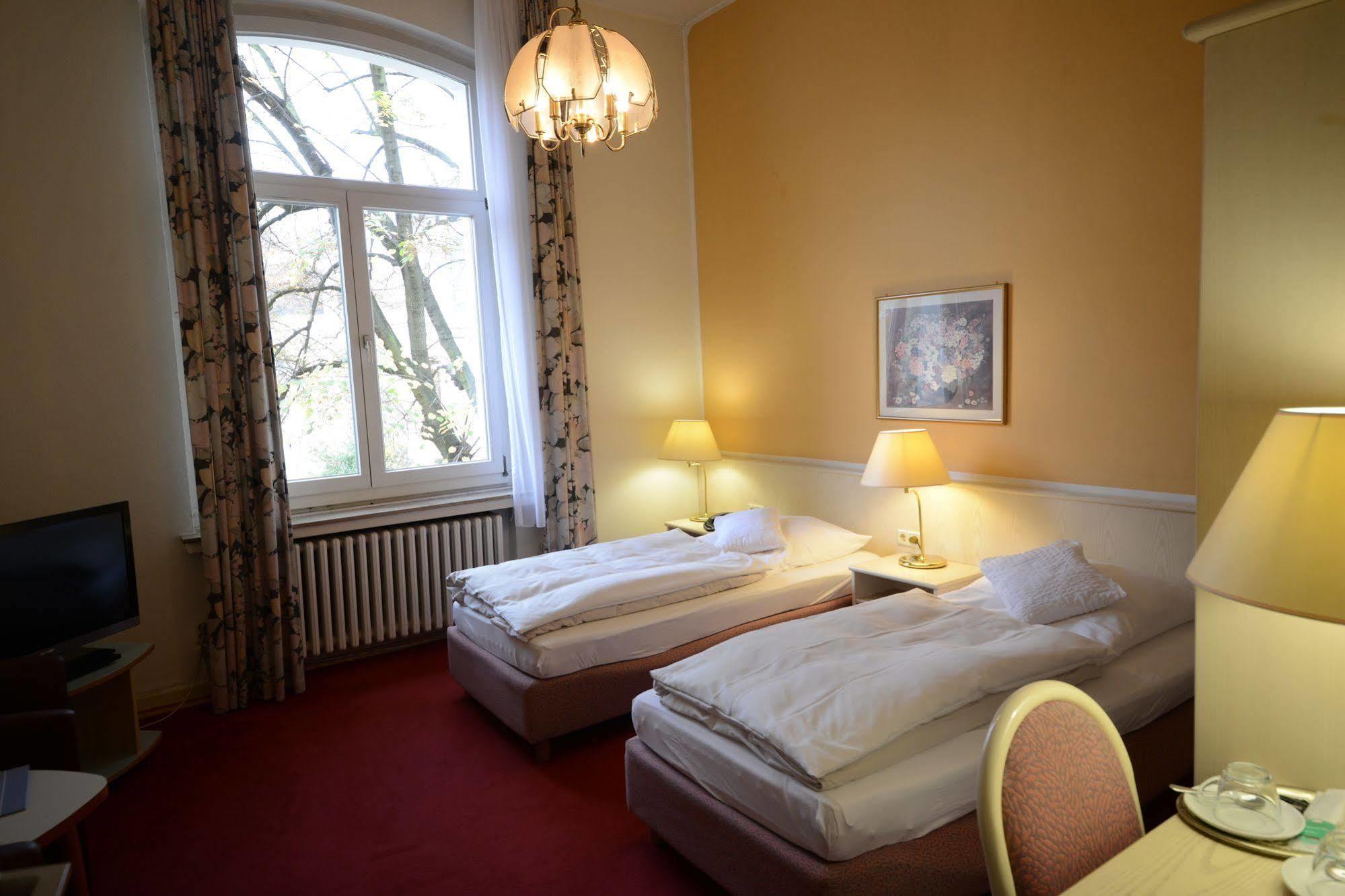 Hotel Rheinland Bonn - Bad Godesberg Exterior foto